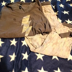 Torrid camo fleece pj set. Dark gray/camo